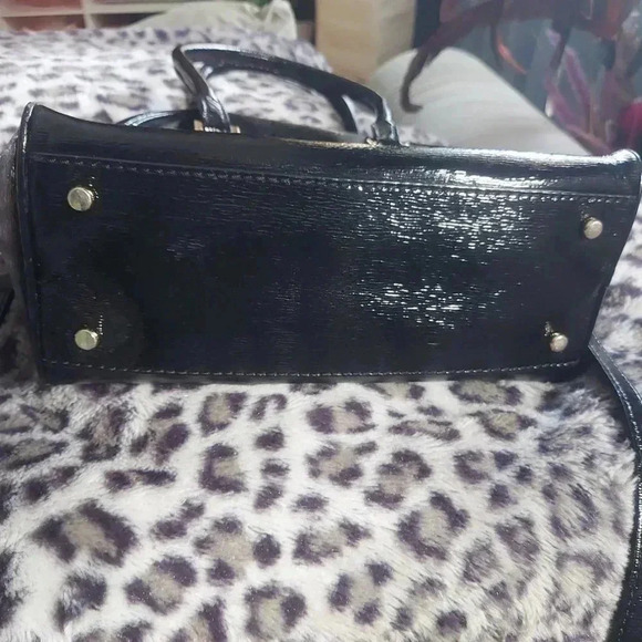 KATE SPADE ♠️ |  Satchel Bowling Bag Ajustable Strap Black Patent Leather - Picture 4 of 16
